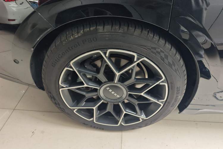 Used Zeekr 007GT 2025 Rear-Drive Intelligent Driving Version 75 kWh Right Rear Wheel Hub