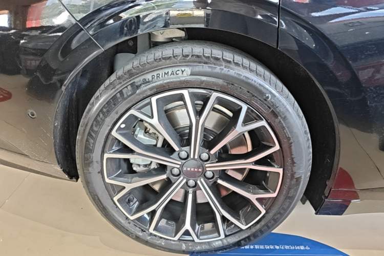 Used Zeekr 007GT 2025 Rear-Drive Intelligent Driving Version 75 kWh Right Rear Wheel Hub