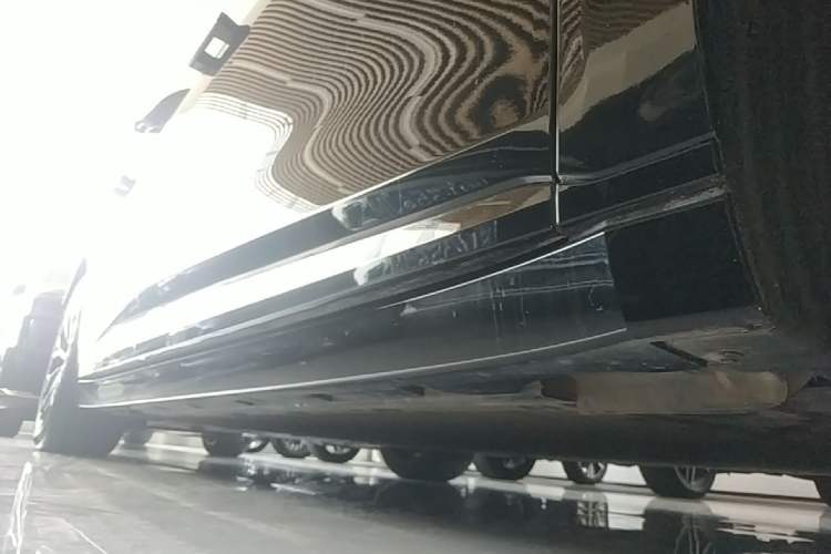 Used Zeekr 007GT 2025 Long-Range Rear-Wheel Drive Intelligent Driving Version 100 kWh Right Side Sill