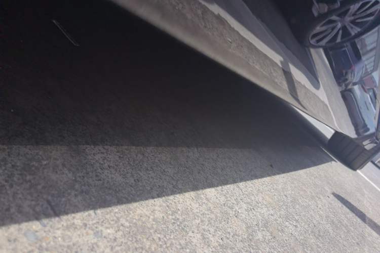 Used Zeekr 007GT 2025 Long-Range Rear-Wheel Drive Intelligent Driving Version 100 kWh Right Side Sill