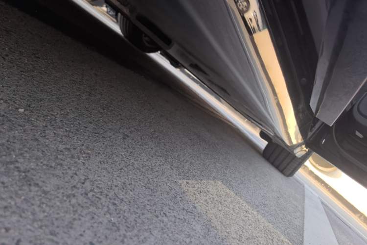 Used Zeekr 007GT 2025 Long-Range Rear-Wheel Drive Intelligent Driving Version 100 kWh Right Side Sill