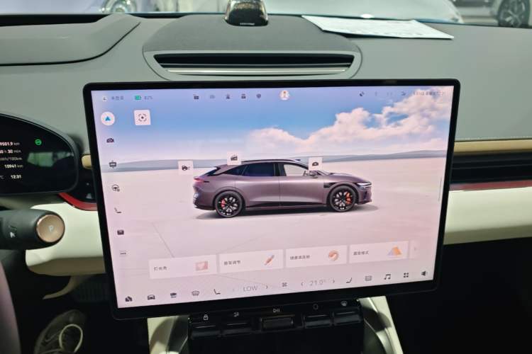 Used Zeekr 007GT 2025 Four-Wheel Drive Intelligent Driving Version 75 kWh Audio And AC Panel