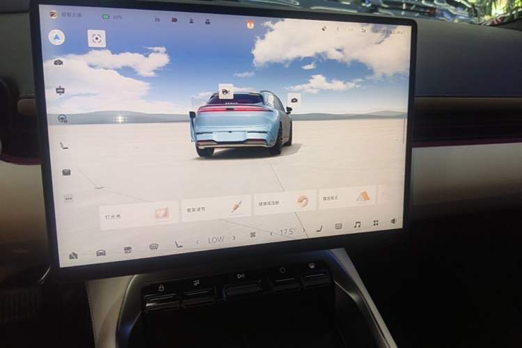 Used Zeekr 007GT 2025 Four-Wheel Drive Intelligent Driving Version 75 kWh Audio And AC Panel