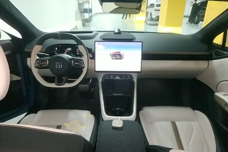 Used Zeekr 007GT 2025 Rear-Drive Intelligent Driving Version 75 kWh Center Console
