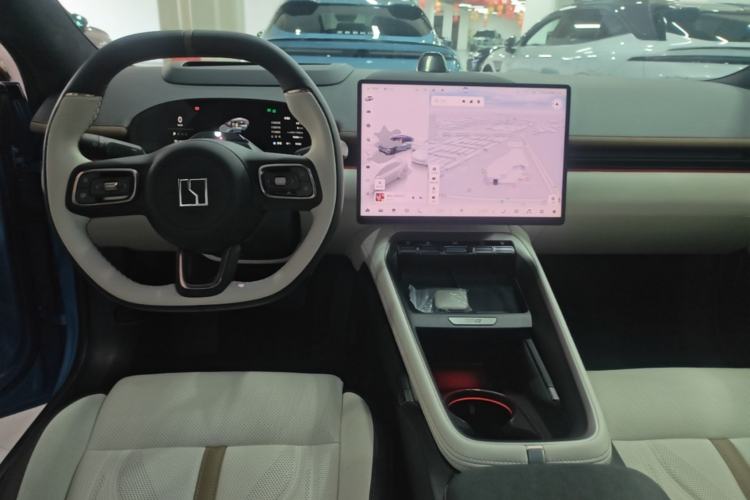 Used Zeekr 007GT 2025 Rear-Drive Intelligent Driving Version 75 kWh Center Console