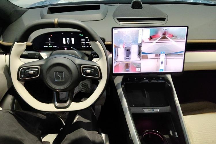 Used Zeekr 007GT 2025 Four-Wheel Drive Intelligent Driving Version 75 kWh Center Console