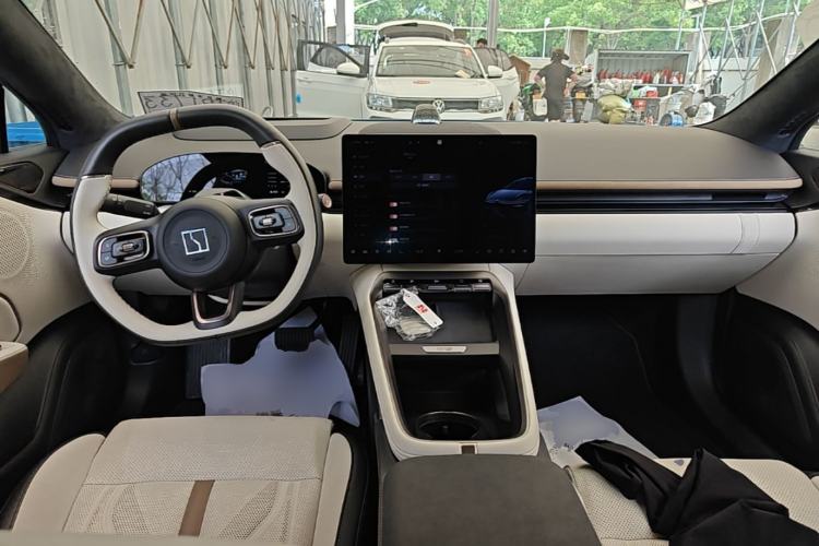 Used Zeekr 007GT 2025 Four-Wheel Drive Intelligent Driving Version 75 kWh Center Console