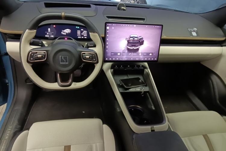 Used Zeekr 007GT 2025 Four-Wheel Drive Intelligent Driving Version 75 kWh Center Console