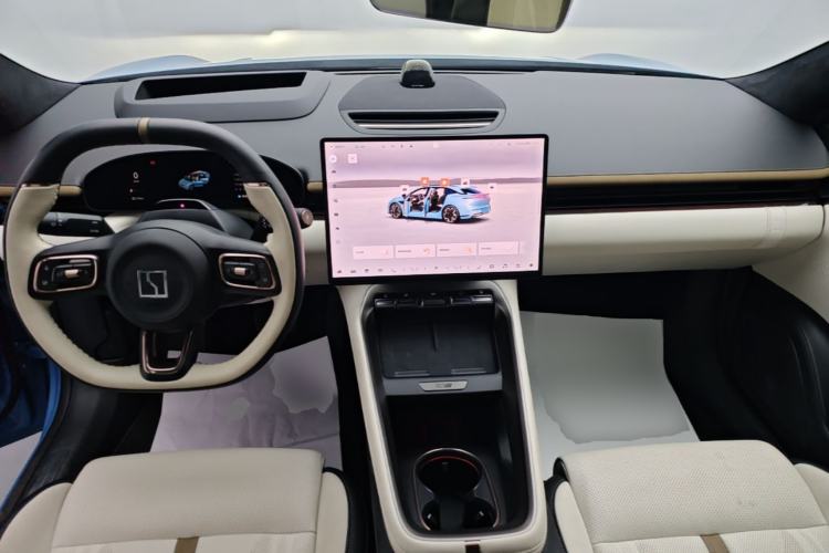 Used Zeekr 007GT 2025 Rear-Drive Intelligent Driving Version 75 kWh Center Console