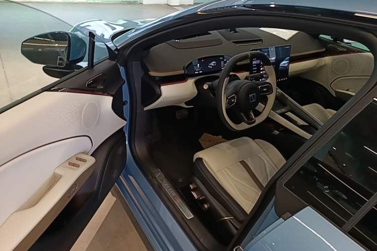 Used Zeekr 007GT 2025 Four-Wheel Drive Intelligent Driving Version 75 kWh Driver Seat