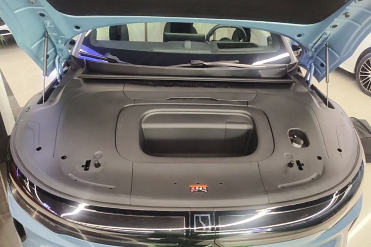 Used Zeekr 007GT 2025 Four-Wheel Drive Intelligent Driving Version 75 kWh Engine Bay