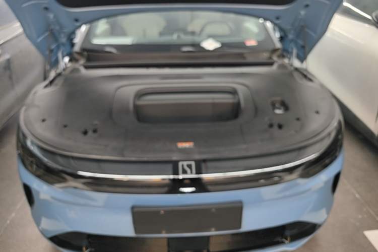 Used Zeekr 007GT 2025 Four-Wheel Drive Intelligent Driving Version 75 kWh Engine Bay