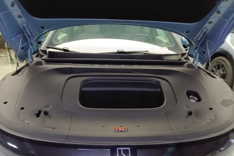 Used Zeekr 007GT 2025 Four-Wheel Drive Intelligent Driving Version 75 kWh Engine Bay