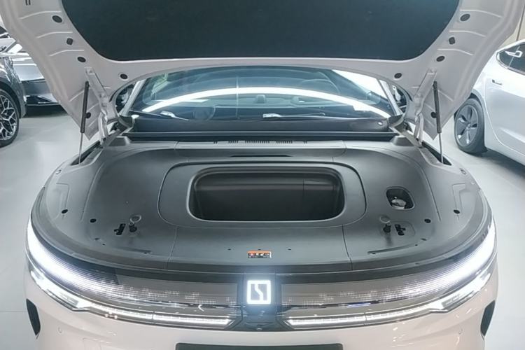 Used Zeekr 007GT 2025 Four-Wheel Drive Intelligent Driving Version 75 kWh Engine Bay