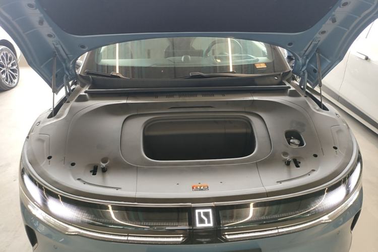 Used Zeekr 007GT 2025 Four-Wheel Drive Intelligent Driving Version 75 kWh Engine Bay