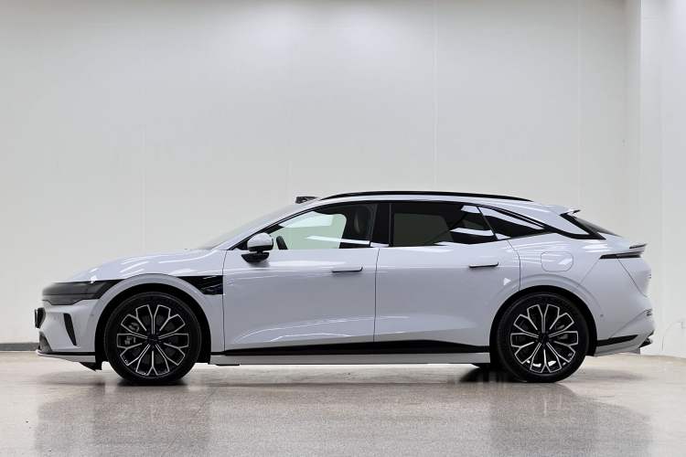 Used Zeekr 007GT 2025 Long-Range Rear-Wheel Drive Intelligent Driving Version 100 kWh Exterior 2