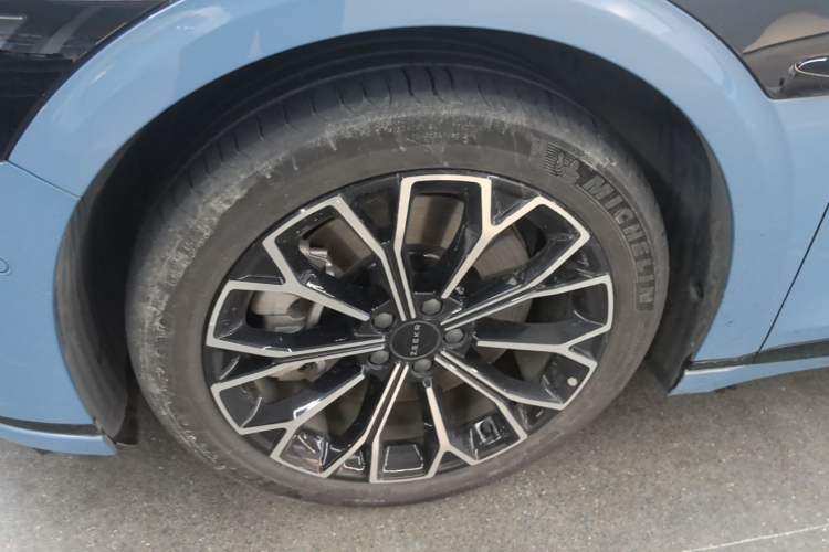 Used Zeekr 007GT 2025 Four-Wheel Drive Intelligent Driving Version 75 kWh Exterior 4