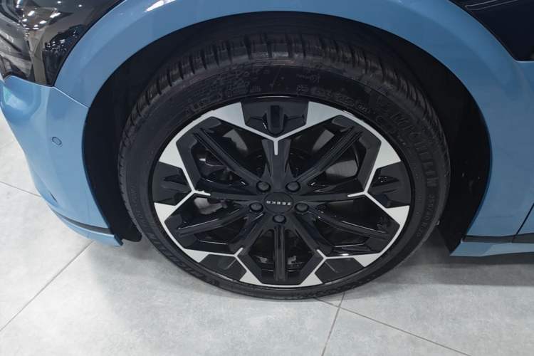 Used Zeekr 007GT 2025 Rear-Drive Intelligent Driving Version 75 kWh Exterior 4