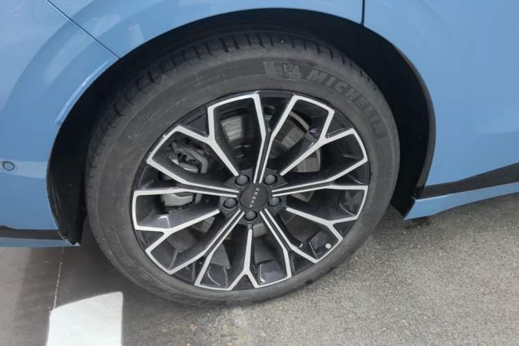 Used Zeekr 007GT 2025 Four-Wheel Drive Intelligent Driving Version 75 kWh Exterior 5