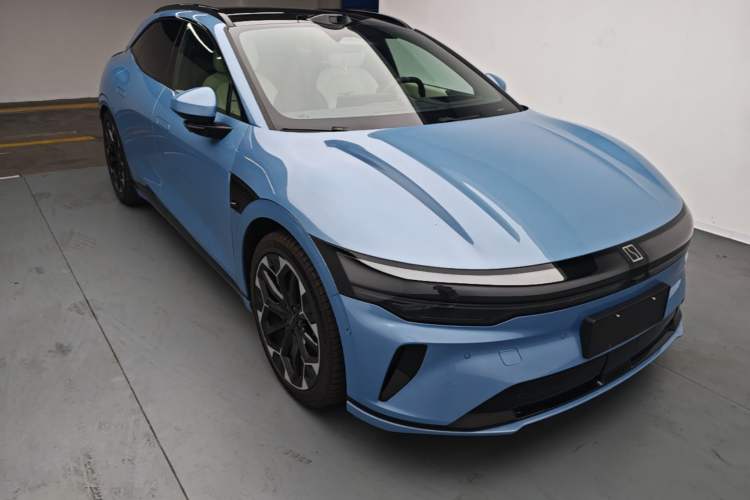 Used Zeekr 007GT 2025 Rear-Drive Intelligent Driving Version 75 kWh Front Right 45 Deg