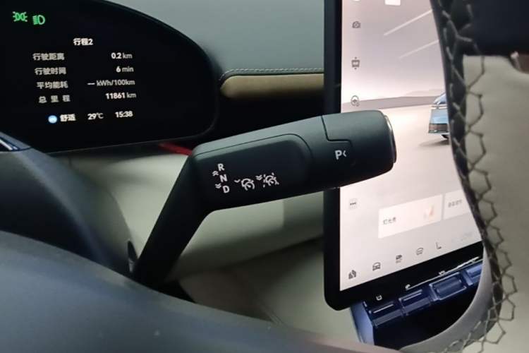 Used Zeekr 007GT 2025 Four-Wheel Drive Intelligent Driving Version 75 kWh Gear Lever