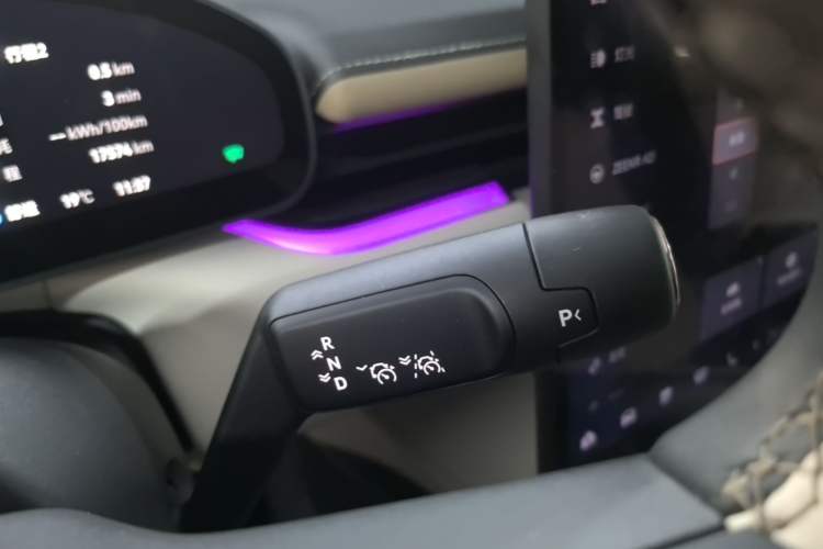 Used Zeekr 007GT 2025 Four-Wheel Drive Intelligent Driving Version 75 kWh Gear Lever