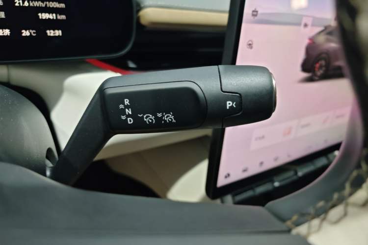 Used Zeekr 007GT 2025 Four-Wheel Drive Intelligent Driving Version 75 kWh Gear Lever