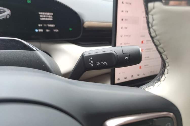 Used Zeekr 007GT 2025 Four-Wheel Drive Intelligent Driving Version 75 kWh Gear Lever