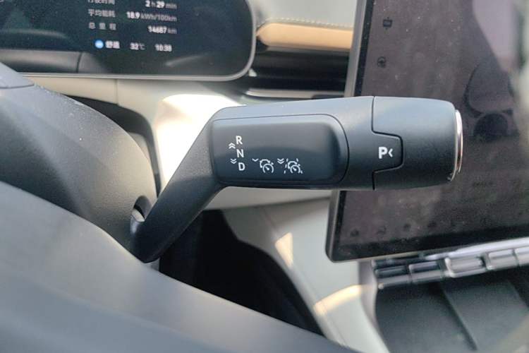Used Zeekr 007GT 2025 Rear-Drive Intelligent Driving Version 75 kWh Gear Lever