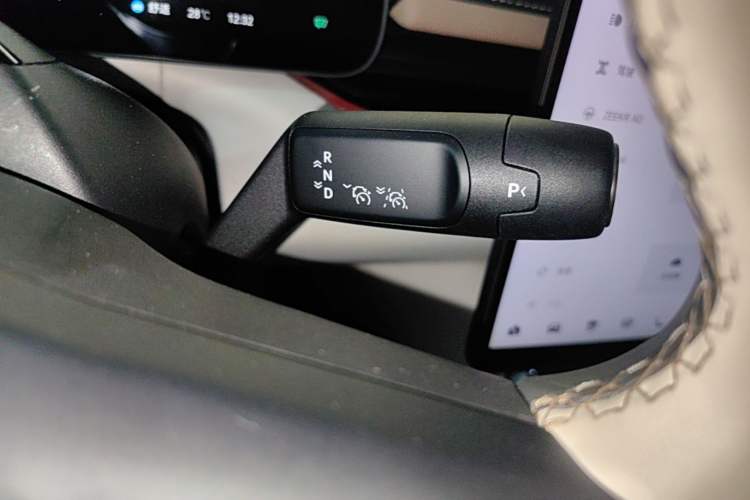 Used Zeekr 007GT 2025 Four-Wheel Drive Intelligent Driving Version 75 kWh Gear Lever