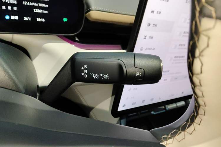 Used Zeekr 007GT 2025 Four-Wheel Drive Intelligent Driving Version 75 kWh Gear Lever
