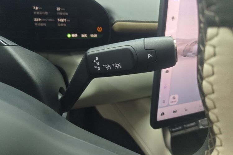 Used Zeekr 007GT 2025 Four-Wheel Drive Intelligent Driving Version 75 kWh Gear Lever