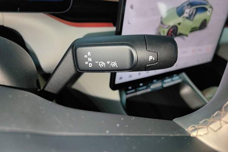 Used Zeekr 007GT 2025 Four-Wheel Drive Intelligent Driving Version 75 kWh Gear Lever