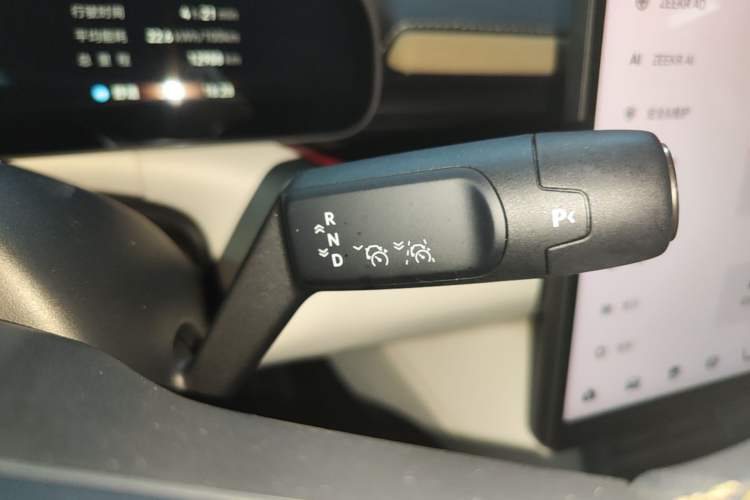 Used Zeekr 007GT 2025 Four-Wheel Drive Intelligent Driving Version 75 kWh Gear Lever