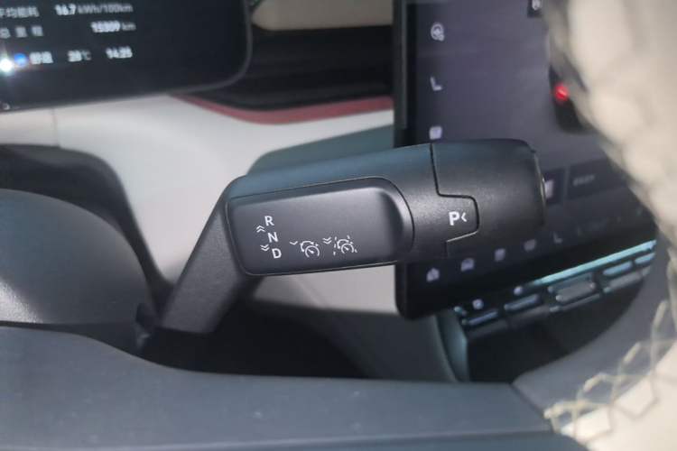 Used Zeekr 007GT 2025 Four-Wheel Drive Intelligent Driving Version 75 kWh Gear Lever