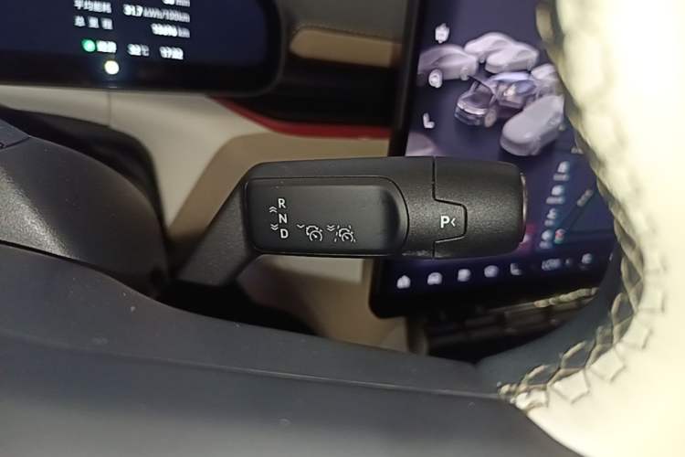 Used Zeekr 007GT 2025 Four-Wheel Drive Intelligent Driving Version 75 kWh Gear Lever