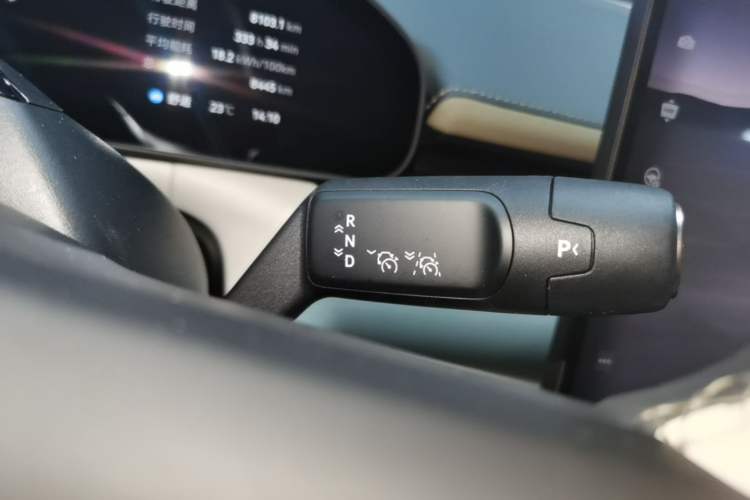 Used Zeekr 007GT 2025 Four-Wheel Drive Intelligent Driving Version 75 kWh Gear Lever