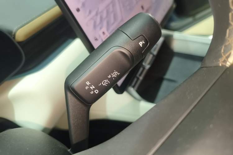 Used Zeekr 007GT 2025 Four-Wheel Drive Intelligent Driving Version 75 kWh Gear Lever