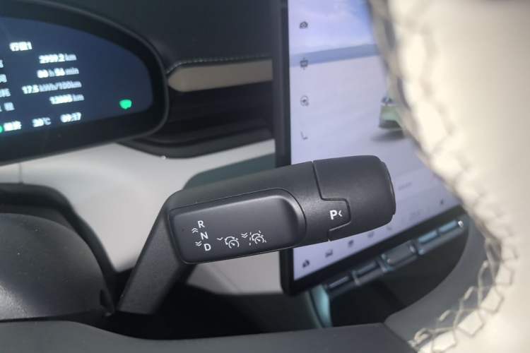 Used Zeekr 007GT 2025 Four-Wheel Drive Intelligent Driving Version 75 kWh Gear Lever