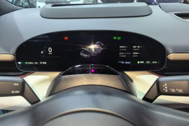 Used Zeekr 007GT 2025 Four-Wheel Drive Intelligent Driving Version 75 kWh Instrument Cluster