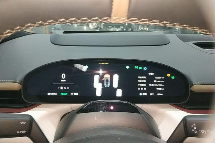 Used Zeekr 007GT 2025 Four-Wheel Drive Intelligent Driving Version 75 kWh Instrument Cluster