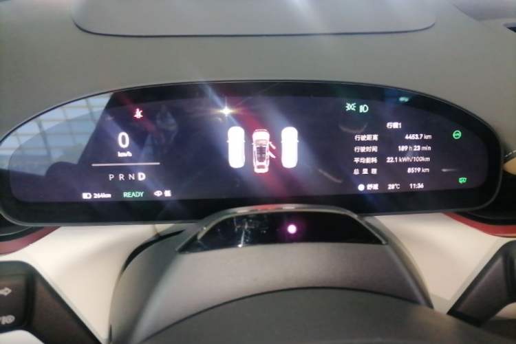 Used Zeekr 007GT 2025 Four-Wheel Drive Intelligent Driving Version 75 kWh Instrument Cluster