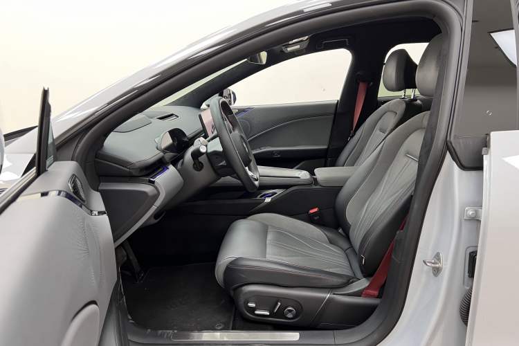Used Zeekr 007GT 2025 Long-Range Rear-Wheel Drive Intelligent Driving Version 100 kWh Interior 2