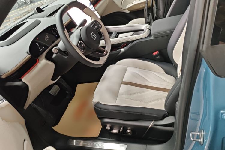 Used Zeekr 007GT 2025 Four-Wheel Drive Intelligent Driving Version 75 kWh Left Front Seat