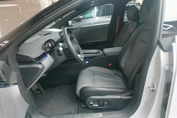 Used Zeekr 007GT 2025 Four-Wheel Drive Intelligent Driving Version 75 kWh Left Front Seat