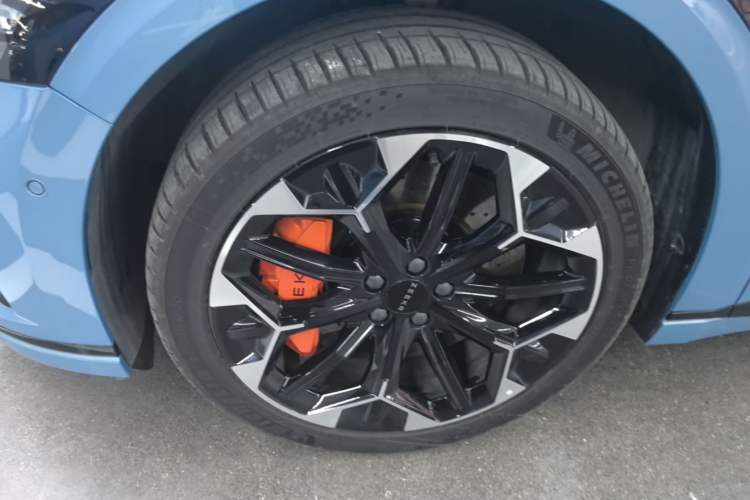 Used Zeekr 007GT 2025 Four-Wheel Drive Intelligent Driving Version 75 kWh Left Front Wheel Hub