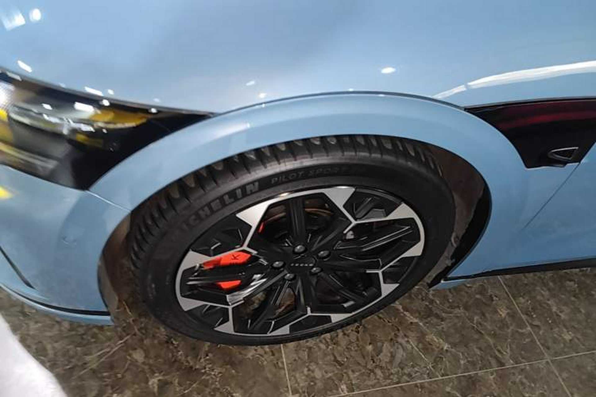 Used Zeekr 007GT 2025 Four-Wheel Drive Intelligent Driving Version 75 kWh Left Front Wheel Hub