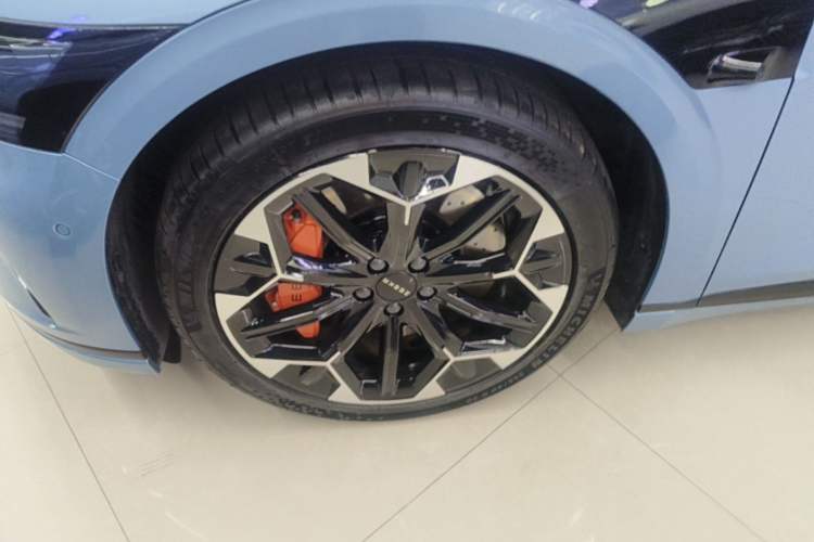 Used Zeekr 007GT 2025 Four-Wheel Drive Intelligent Driving Version 75 kWh Left Front Wheel Hub