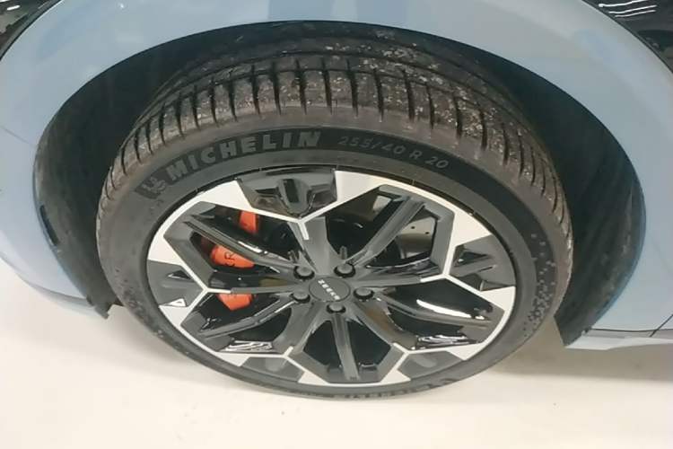 Used Zeekr 007GT 2025 Four-Wheel Drive Intelligent Driving Version 75 kWh Left Front Wheel Hub