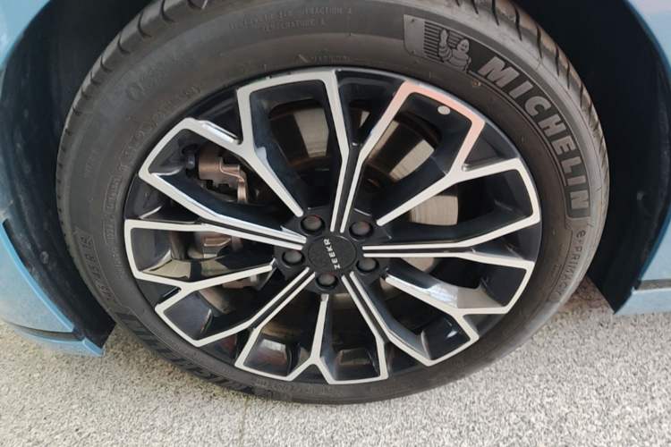 Used Zeekr 007GT 2025 Four-Wheel Drive Intelligent Driving Version 75 kWh Left Front Wheel Hub